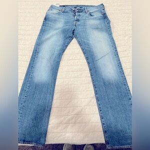 Levi’s 501. 34x34. Faded wash.